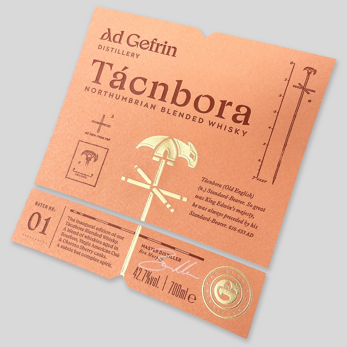 At Tomlinson we love a label that tells a story. With a combination of fluted, texture and deboss embellishments, this label is given a premium and elegant feel.

#tacnbora #deboss #fluted #textures #labeldesign #labels #label #labelsticker #labelprinting #foiling #foilprint