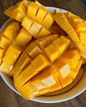 jesus_osorior's tweet image. El mango no solo es delicioso. También es medicina.
Pero casi nadie sabe cómo usarlo para obtener sus verdaderos beneficios…
Aquí tienes 8 formas avaladas por la ciencia de usar el mango para mejorar tu cuerpo y mente: 🧵
