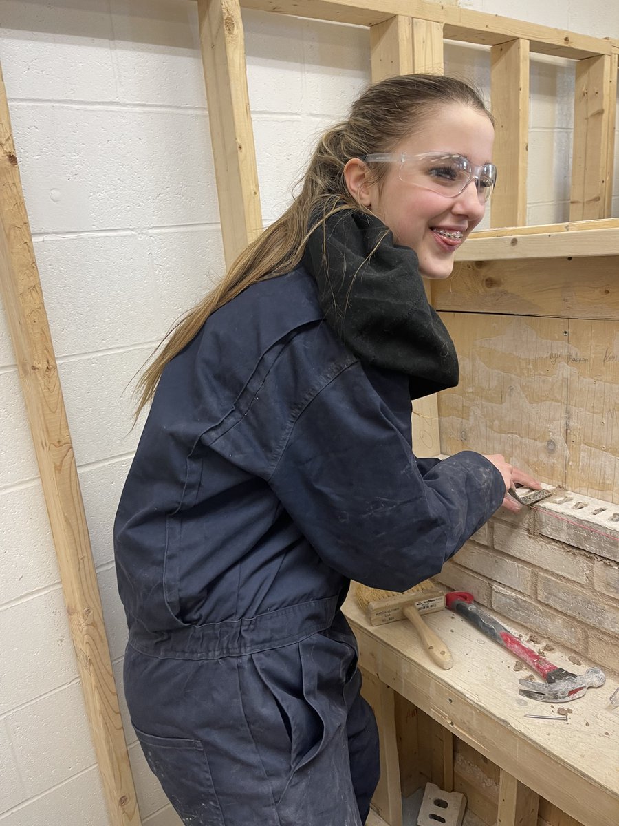 Hands-on learning in action!🧱
Skilled Trades 10 students at 18 NS high schools are learning bricklaying with the help of Atlantic Masonry Institute. Thanks to AMI for training teachers and providing tools &amp; guidance! Here's Dano Matheson’s class in action @ Memorial High School.