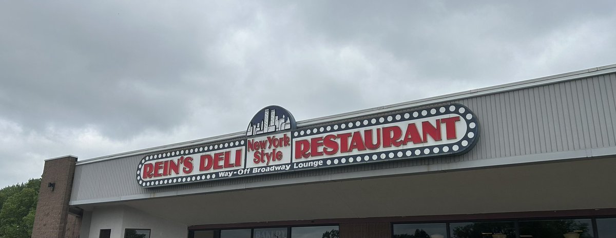 NECCKnightsAD's tweet image. Couldn’t make the drive to Long Island for @NJCAABaseball Districts without a stop a Rein’s