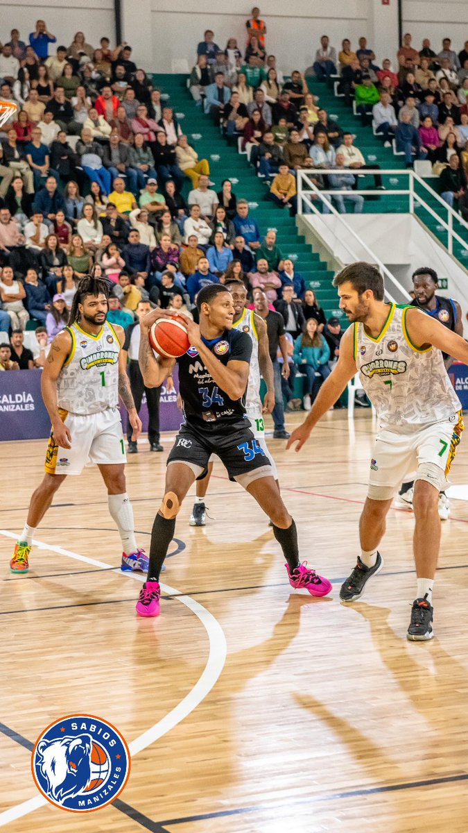 Sabiosbc's tweet image. ¡INVICTOS EN CASA!
Estas son las mejores postales de una noche llena de adrenalina, garra y corazón
Sabios Manizales venció a Cimarrones y suma su tercera victoria en línea, la segunda en casa
¡El Coliseo Mayor se respeta!

#VamosSabios #Basketball #LigaBetplay @DPB_Colombia