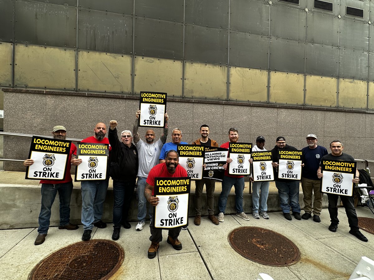 Teamsters (@teamsters) on Twitter photo Rail Teamsters from the <a href="/BLET/">Brotherhood of Locomotive Engineers and Trainmen</a> are on strike at New Jersey Transit and picketing major terminals in Newark, New York Penn Station, and Atlantic City.
If NJT can spend half-a-billion dollars on lavish penthouse offices, they can come back to the table with a fair deal for their Rail Teamsters from the <a href="/BLET/">Brotherhood of Locomotive Engineers and Trainmen</a> are on strike at New Jersey Transit and picketing major terminals in Newark, New York Penn Station, and Atlantic City.
If NJT can spend half-a-billion dollars on lavish penthouse offices, they can come back to the table with a fair deal for their