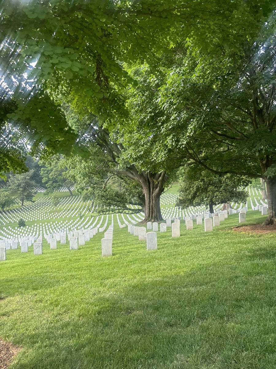MathWithMsBretz's tweet image. Beautiful morning for a third day in DC at Arlington National Cemetery for the changing of the guard, wreath changing ceremony, and visiting of some famous gravesites.