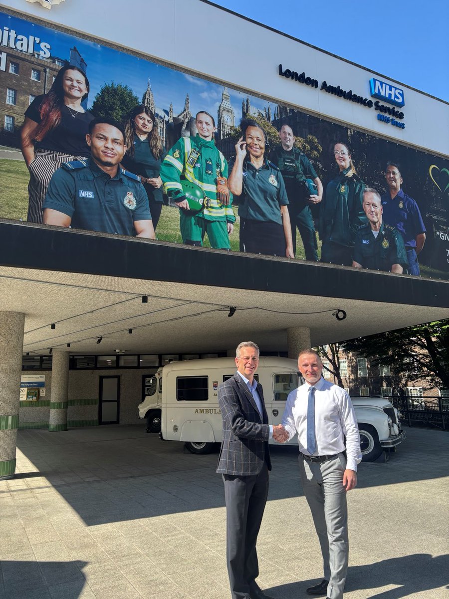 Daniel Elkeles (@danielelkeles) on Twitter photo Final day at #TeamLAS! Very proud of everything we've achieved together over the past 4 years. I have no doubt that <a href="/Ldn_Ambulance/">London Ambulance Service</a> will continue to provide outstanding emergency & urgent care for London. Great to welcome incoming CEO <a href="/jasonkillens/">Jason Killens KAM</a> today and share my best wishes. Final day at #TeamLAS! Very proud of everything we've achieved together over the past 4 years. I have no doubt that <a href="/Ldn_Ambulance/">London Ambulance Service</a> will continue to provide outstanding emergency & urgent care for London. Great to welcome incoming CEO <a href="/jasonkillens/">Jason Killens KAM</a> today and share my best wishes.