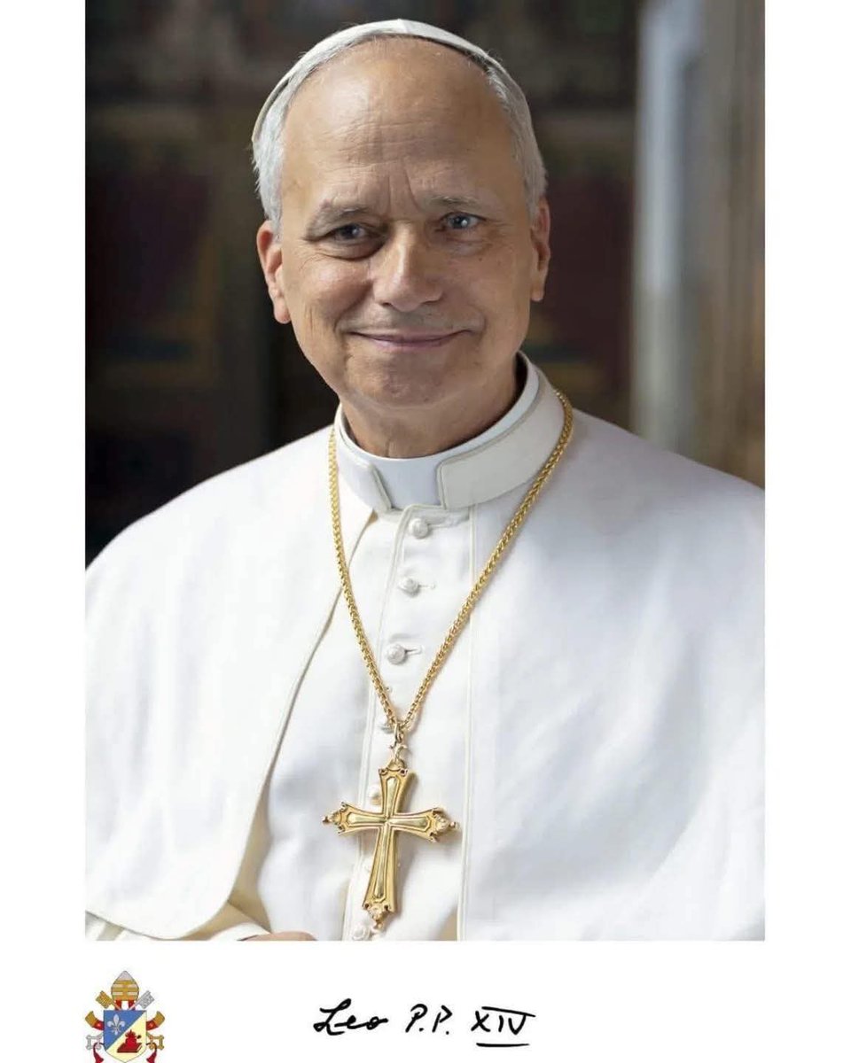 Noticias_Dgo's tweet image. La Oficina de Prensa de la Santa Sede ha divulgado la fotografía oficial del Santo Padre León XIV