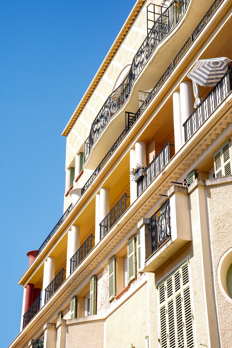 Antibes Juan les Pins 🌳🌊☀ tweet media