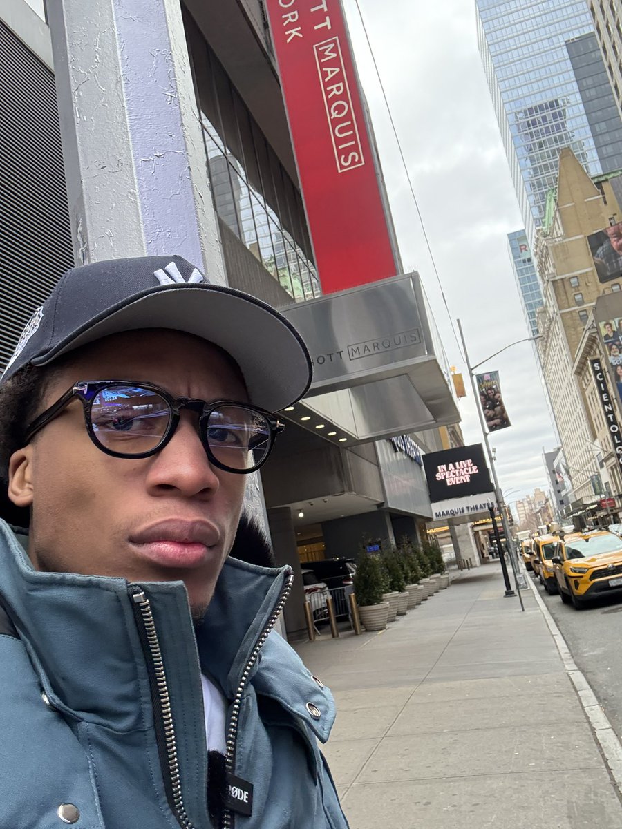uebertangeljr's tweet image. If you’re reading this, God is noising your NAME abroad even in countries you have not stepped in physically! In Jesus name.
I decree and declare, your grace is too GLOBAL to be LOCAL!!🌍