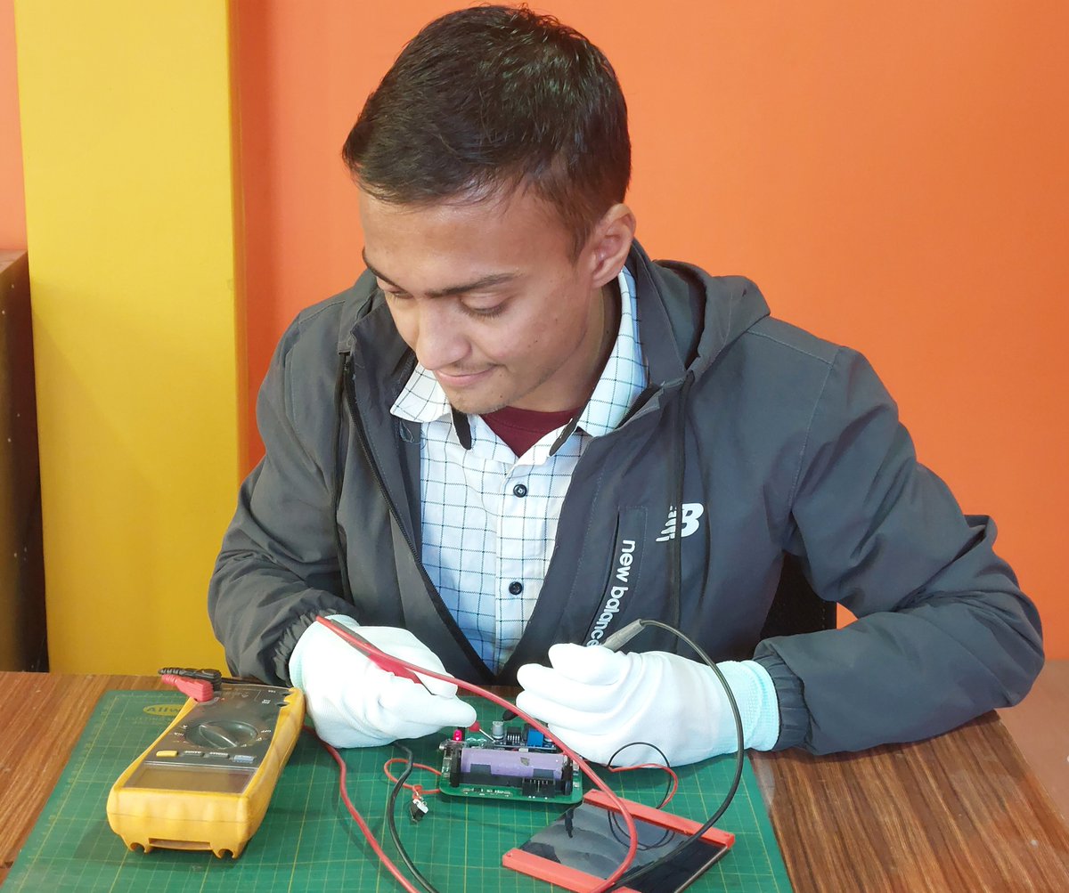 CUBEEK: CUBESAT EDUCATIONAL KIT Purchase from
<a href="/tindie/">Tindie Maker Marketplace</a>
tindie.com/products/orion…… #cubesat #space #satellite #steam #stemeducation #arduino