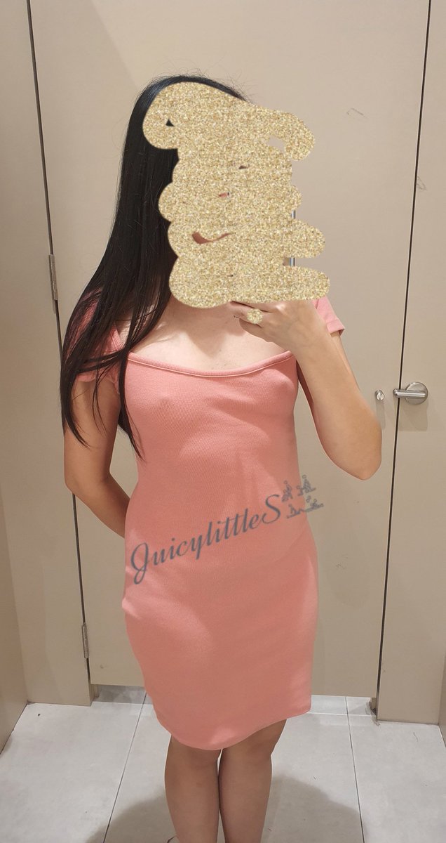 裙子有点松～
这个size刚好还是要更紧身的比较好呢？