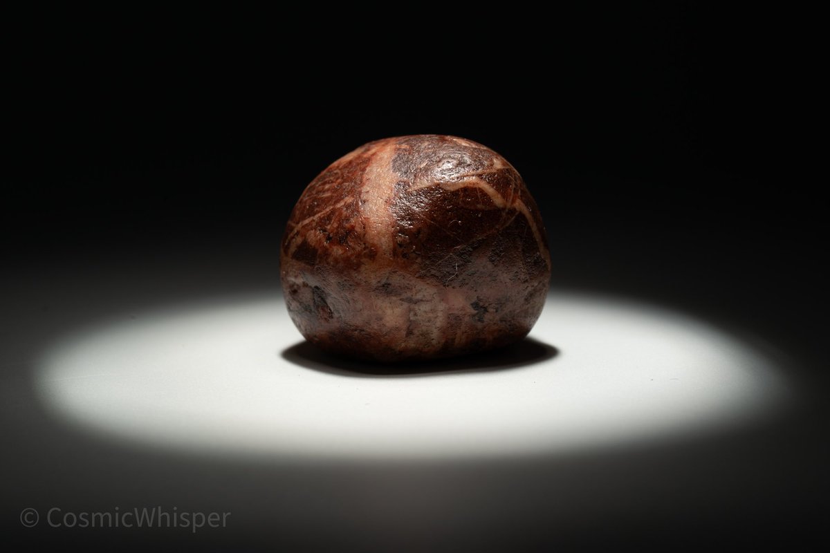 CosmicWhisperX's tweet photo. Geological Name: Red Jasper
Cosmic Energy: Strengthens grounding energy, boosts courage, stabilizes emotional balance, activates protective force fields, enhances life vitality, resonates powerfully with Earth’s primal energy.
#EarthWarrior #RootStrength #VitalBalance https://t.co/TbkMcG2FsJ