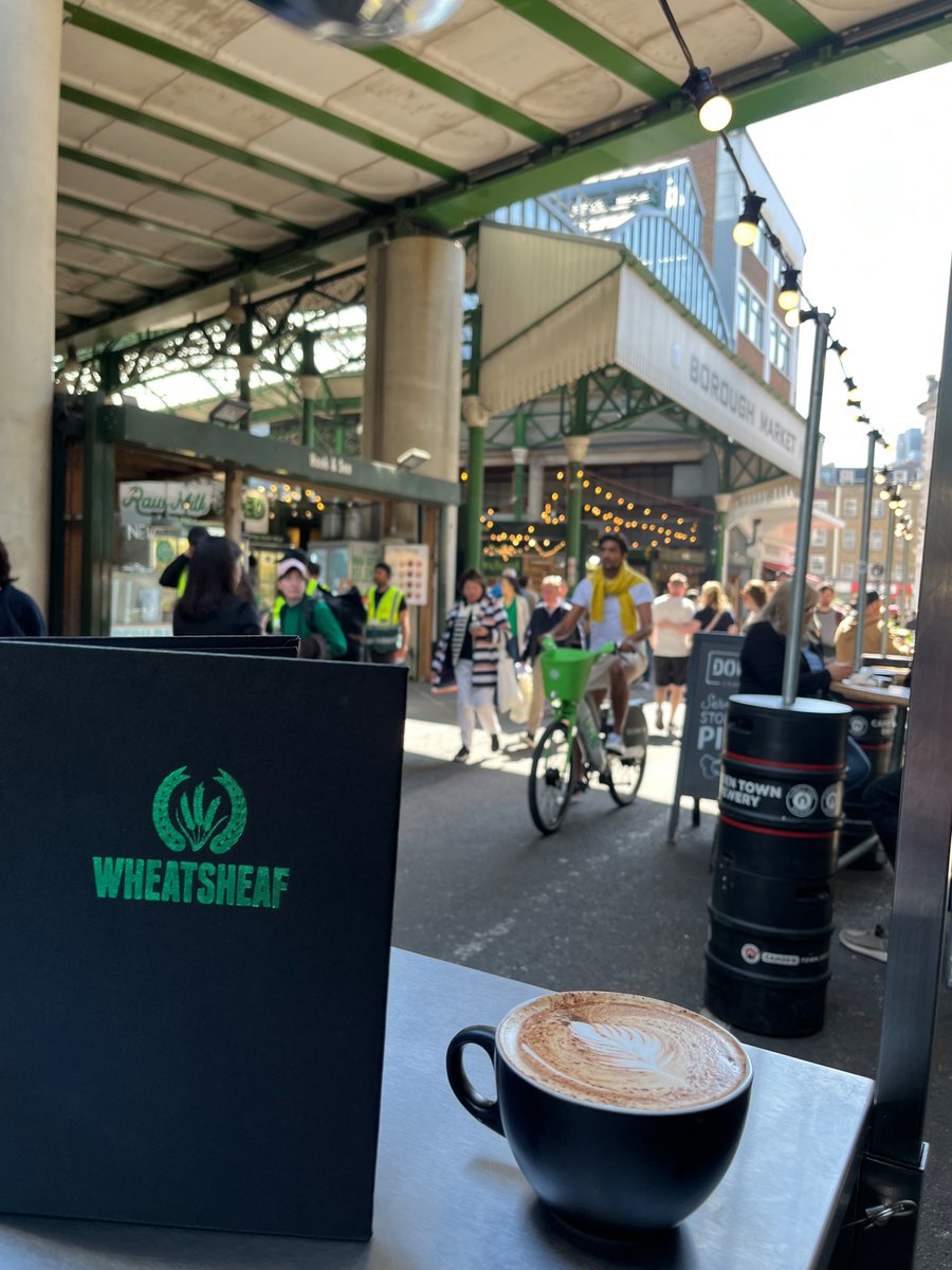 Happy Friday everyone! 

It’s the Day for it in Borough Market! 

#pub #coffee #londonbridge #youngspub