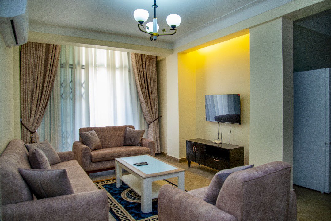 powerfmuganda's tweet photo. AD: Need a place to stay in Gulu for business or leisure? 🏙️ 
Spring Apartments &amp; Suites has you covered with top-notch amenities, 24/7 security, and a home-like atmosphere. 
Book today! 
WhatsApp (+256) 786 535 249
 #GuluStay #StayAtSpring https://t.co/s1r134dVCf