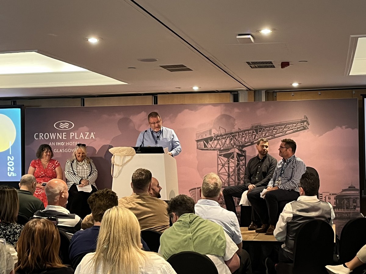 Thank you to panel speakers Denise Hanson, Jane Rennie, Gary Chmiel and Craig Davies and host John Feeney for their engaging and informative session on 'Developing the Workforce' 👏

#facilitiesmanagement #conference #glasgow #assistconf25