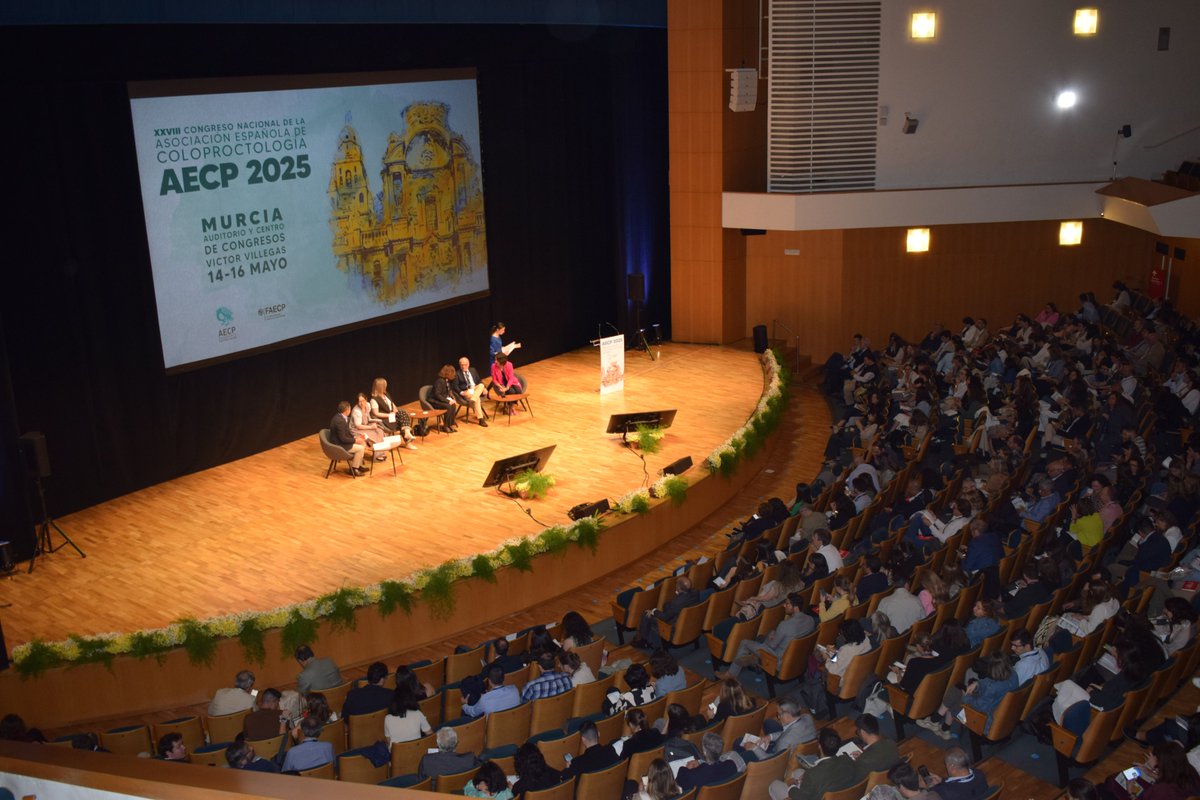 AUDITORIOMURCIA's tweet photo. ⚕️ Nuestro Auditorio y Centro de Congresos ha sido la sede durante tres jornadas del 'XXVIII Congreso Nacional de la @AECP_FAECP.

Alrededor de 800 especialistas se han dado cita para participar y crecer profesionalmente.
 
#CongresoAuditorioMurcia https://t.co/LmFqJXDnbT