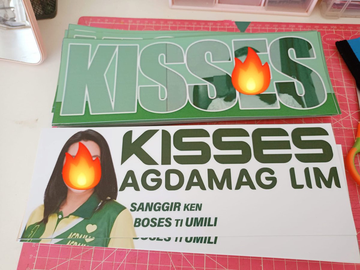 moonsprints's tweet photo. ❣️100 PCS HAND BANNERS FRONT PRINT ONLY (MATTE)

for inquiries direct message lang po 

#HANDBANNERS #moonsprints #fypageシ

super late upload https://t.co/BWtDFIS4jD