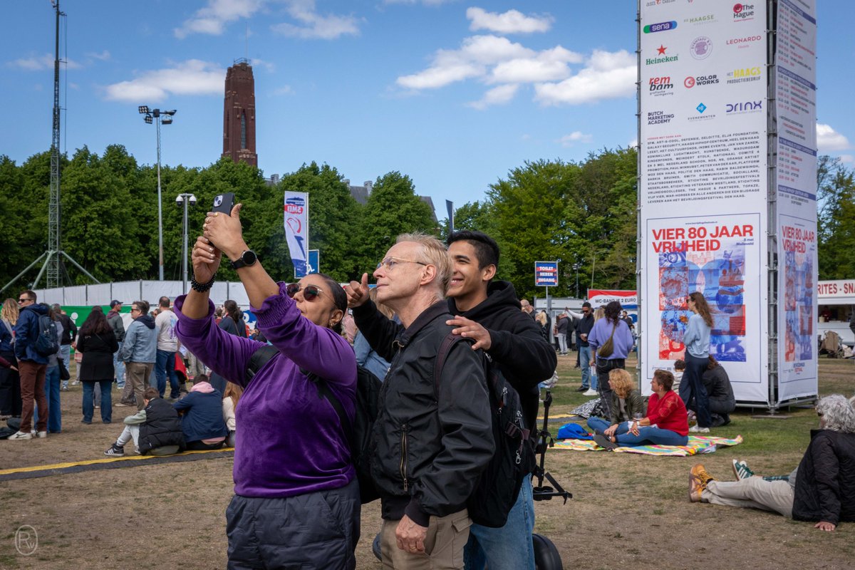 JOUW MENING TELT!

De gemeente wil weten hoe Hagenaars denken over evenementen in hun stad. Vul jij de enquête ook in? Voel je vrij om op de eerste vraag ook het Bevrijdingsfestival Den Haag te noemen :-) 

surveys.enalyzer.com/survey/linkind… 

📸 Remco van Oosterom