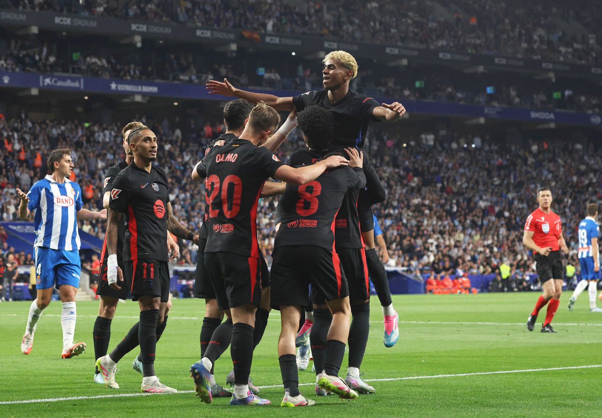 forcabarca_ar's tweet photo. برشلونة هذا الموسم: 

- 15 هدف ضد الفرق الصاعدة (بلد الوليد &amp; إسبانيول &amp; ليغانيس) 
- 16 هدف ضد ريال مدريد https://t.co/qzN5jNYXHG