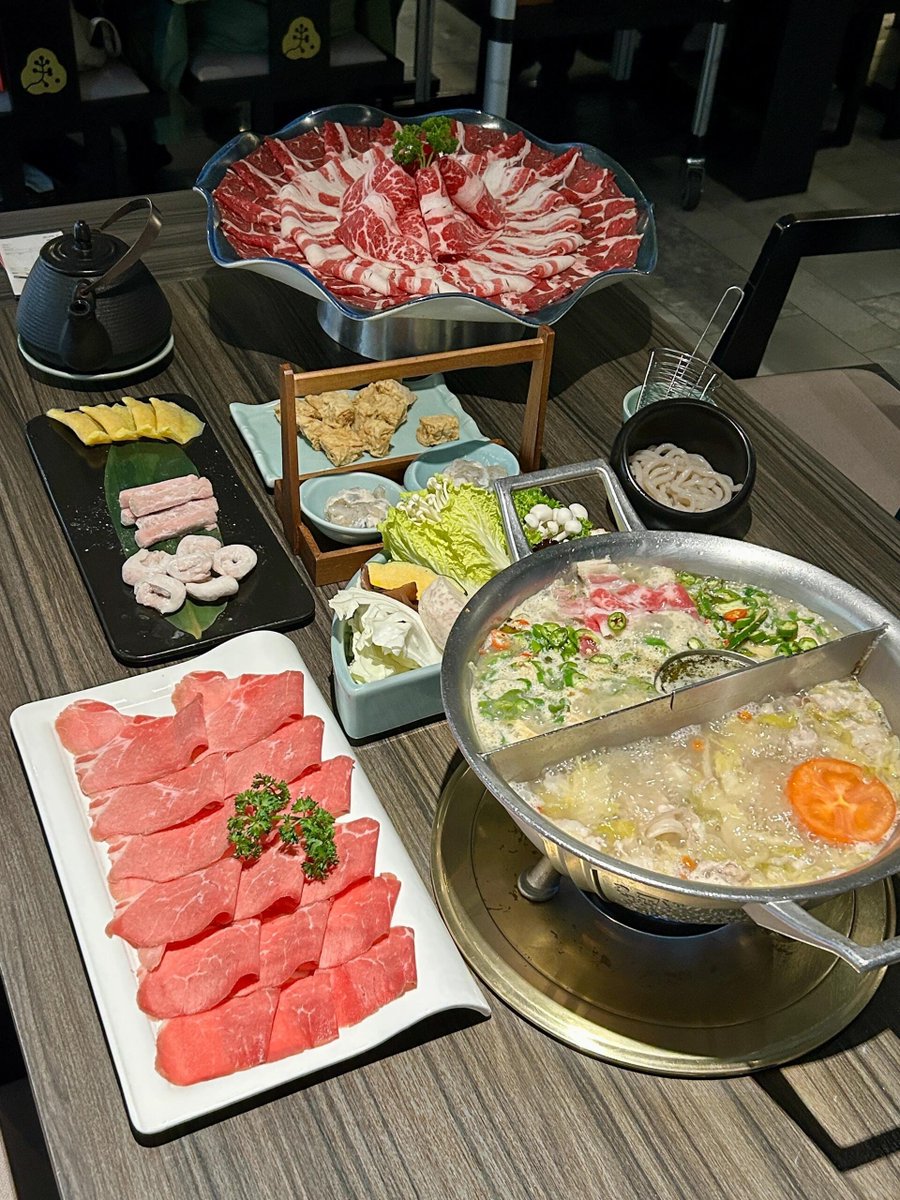 沸騰したり、煮えたぎったり、日によって高さがあったり低さがあったりしますが、熟し続けています。⏳