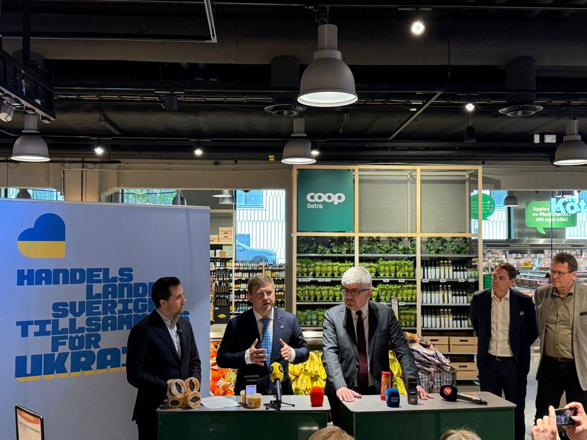 🇺🇦🇸🇪 The initiative "Buy Ukrainian products" was presented in Stockholm!
ICA, Coop, City Gross and retail associations supported the placement of 🇺🇦 products on priority shelves.
This is about the trust, solidarity and support of our agricultural producers.

#BuyUkrainian #Sweden