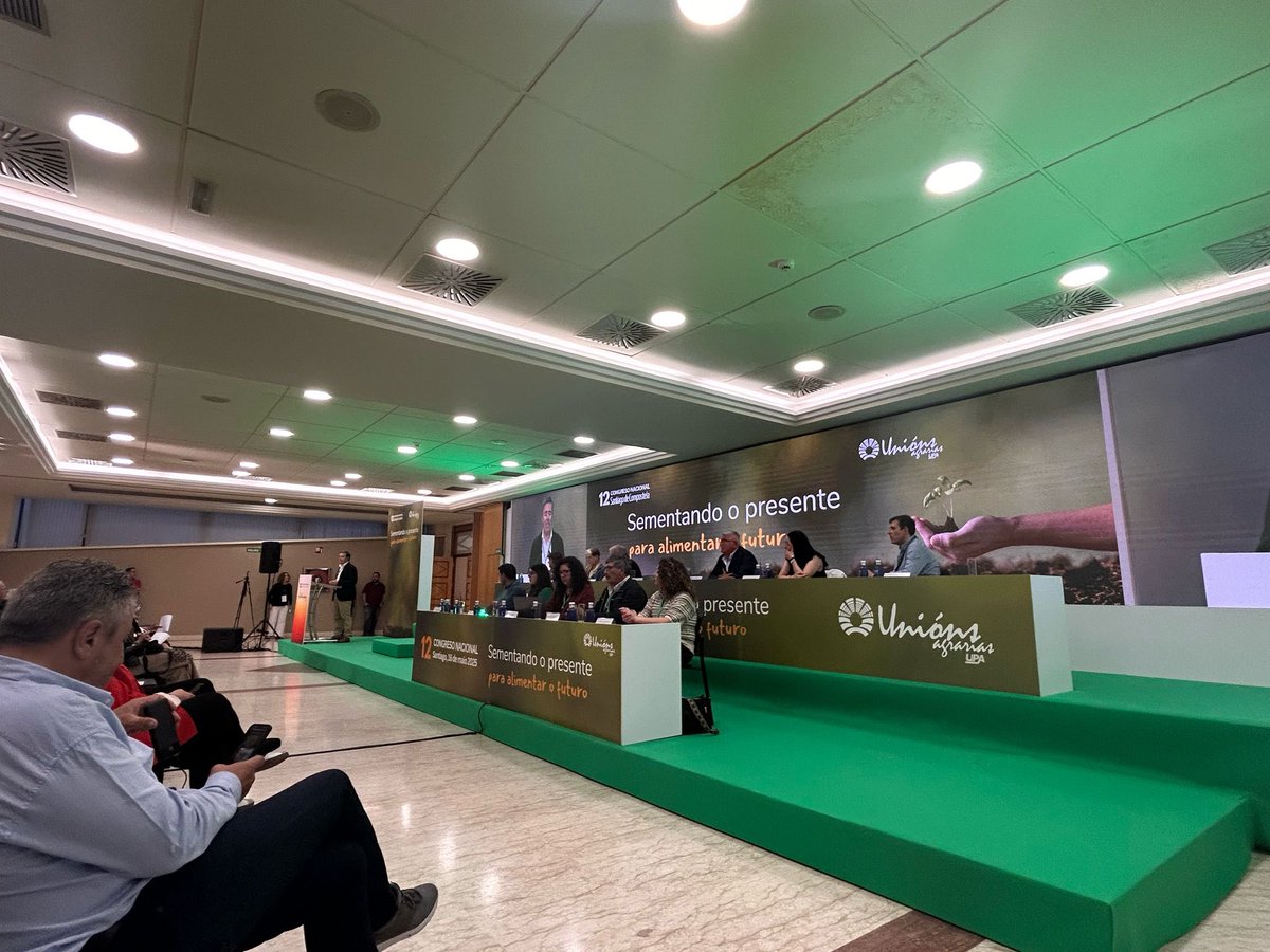 UPA (@upa_federal) on Twitter photo Hoy celebramos el 12° Congreso Nacional de <a href="/unions_agrarias/">Unións Agrarias-UPA</a>. Felicitamos a todos los compañeros y compañeras de Galicia. Un ejemplo de fuerza y compromiso con el rural que nos inspira a todos y todas cada día. Hoy celebramos el 12° Congreso Nacional de <a href="/unions_agrarias/">Unións Agrarias-UPA</a>. Felicitamos a todos los compañeros y compañeras de Galicia. Un ejemplo de fuerza y compromiso con el rural que nos inspira a todos y todas cada día.