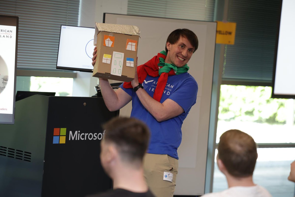 AmericanChamber's tweet image. 1/4 Our second pitch of the day is from Renoviser!

The Renivoser platform will help homeowners and prospective buyers to transform houses and buildings that are “empty, outdated and in need of renovation,” into beautiful homes.

#AmChamLeaders #AmChamHackers