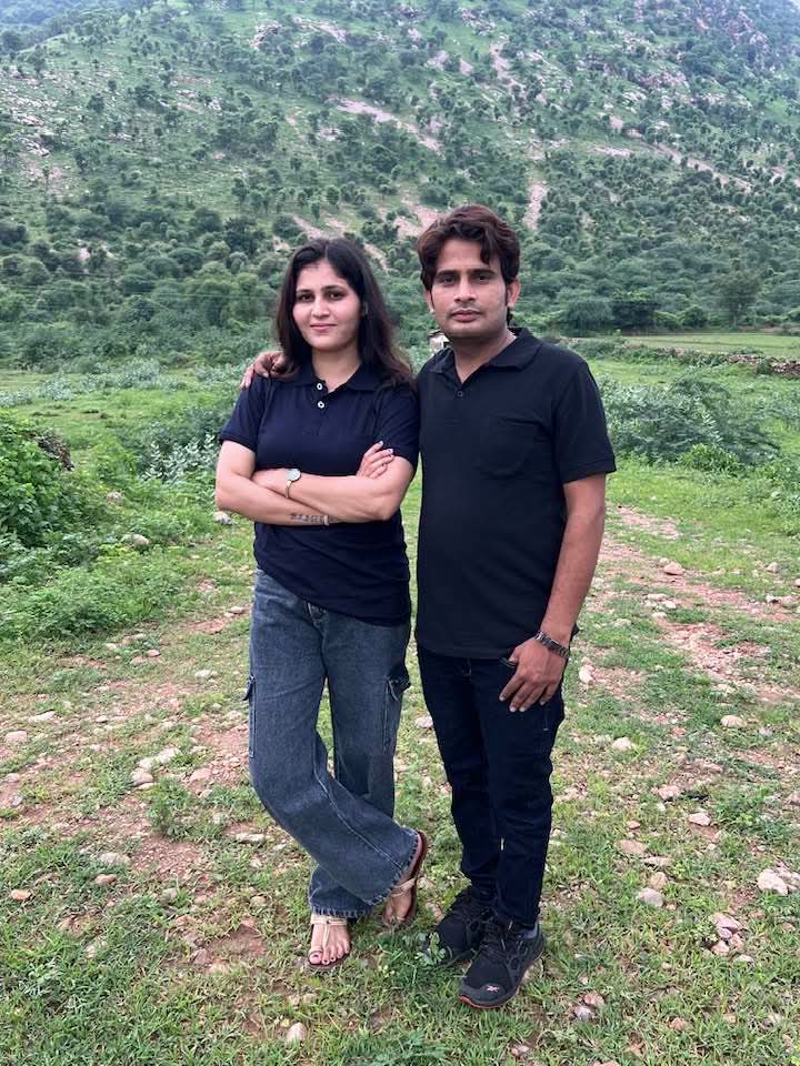 आप  “सिर्फ़” मेरी हर  ‘ख़ुशी’ में शामिल_नहीं हो, आपने हर गम में मुझको निखारा है, आप जैसा जीवनसाथी पाकर यूं लगा, हजारों “मुश्किलों” के बावजूद ये जीवन कितना #प्यारा है।