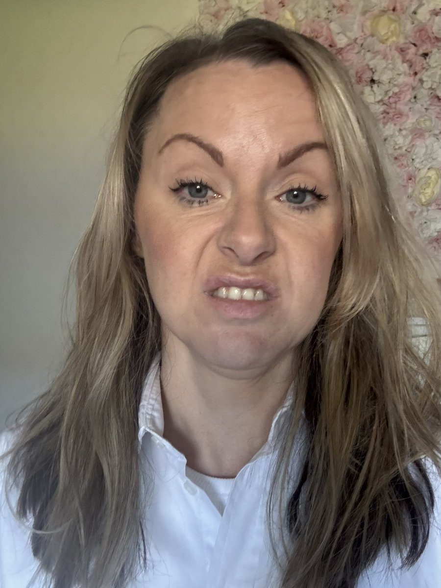 Woke up today with numb feet and permanent cramp in my calves. Walking is going to be fun today 🥴