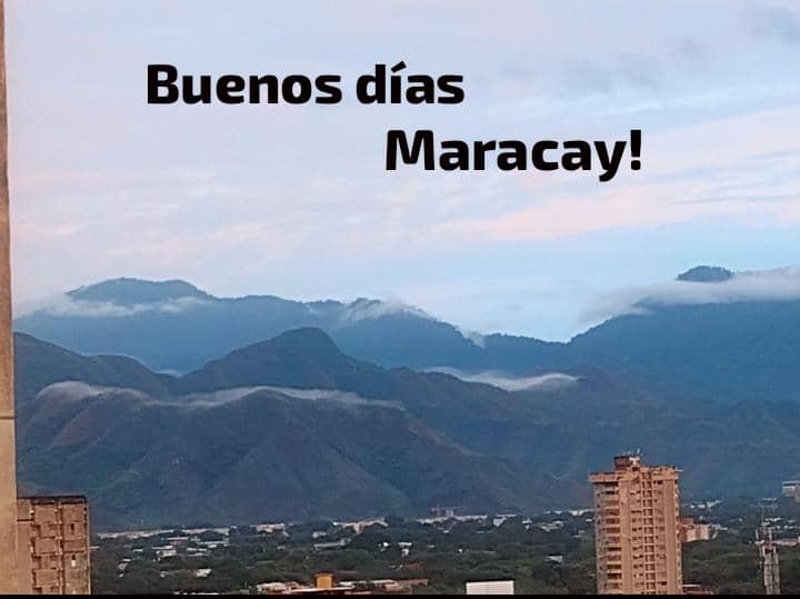 Al fondo el majestuoso Henry Pittier!!!..desde mi balcón!!
