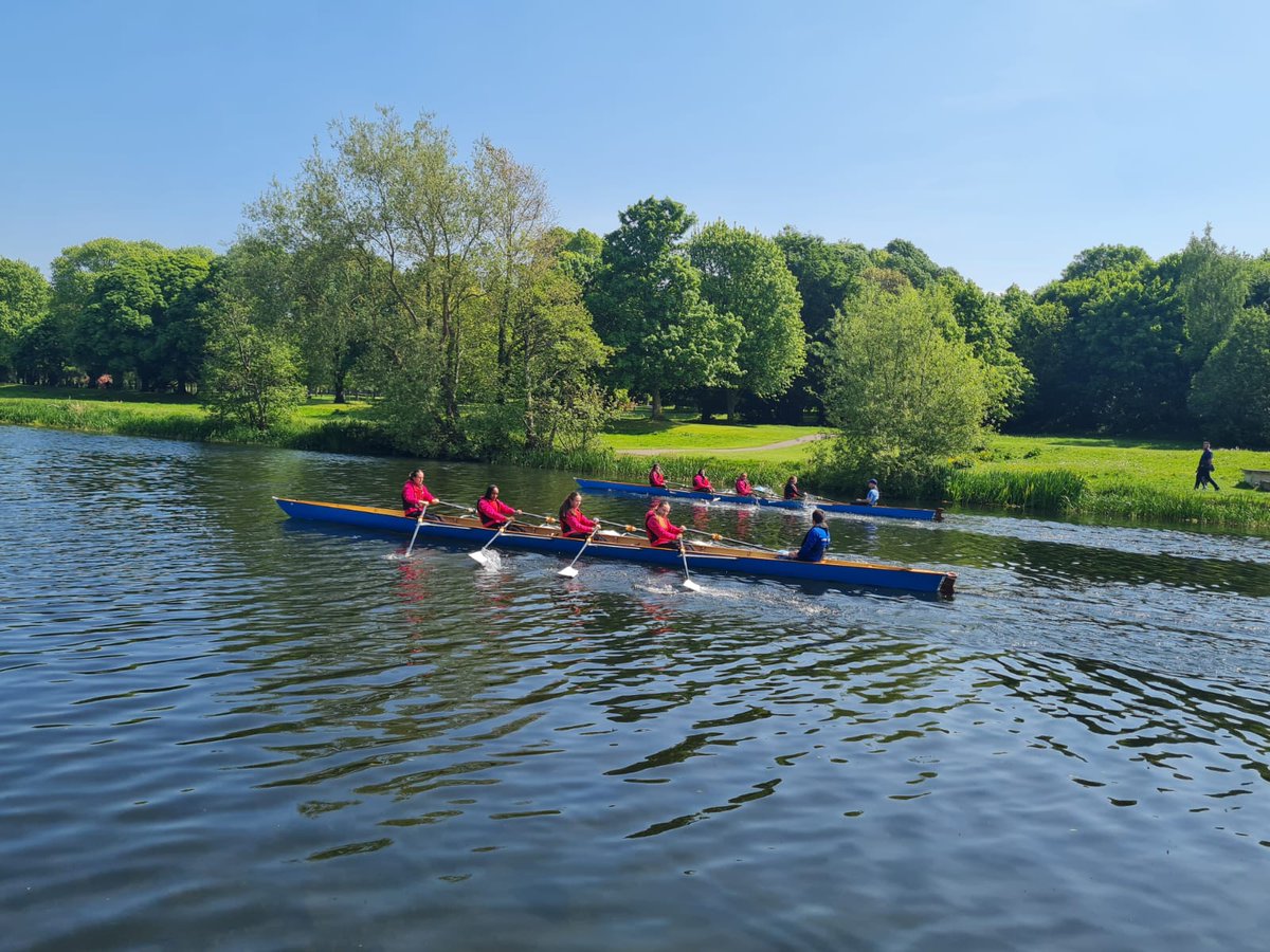 Our TYs had a brilliant end of year rowing blitz 🚣‍♀️ down in Island bridge on Monday. Well done, girls! 👏👏