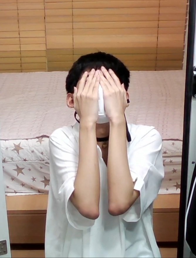 conajam98's tweet photo. 드등님이 군대 가신지 이제 두세달후면 일년쯤인데 남의 군생활은 빠르다던데 최애의 군생활은 왜이리 느린걸까요 드등님 못본지 오래 지나니 삶의 활력 떨어짐+현생 이슈로 너무 바쁨=췸볼새는 눈앞이 캄캄해졌다! 이상 최근 근황이였습니다 보고싶어요 드등님ㅜㅜ https://t.co/hQOulq991T