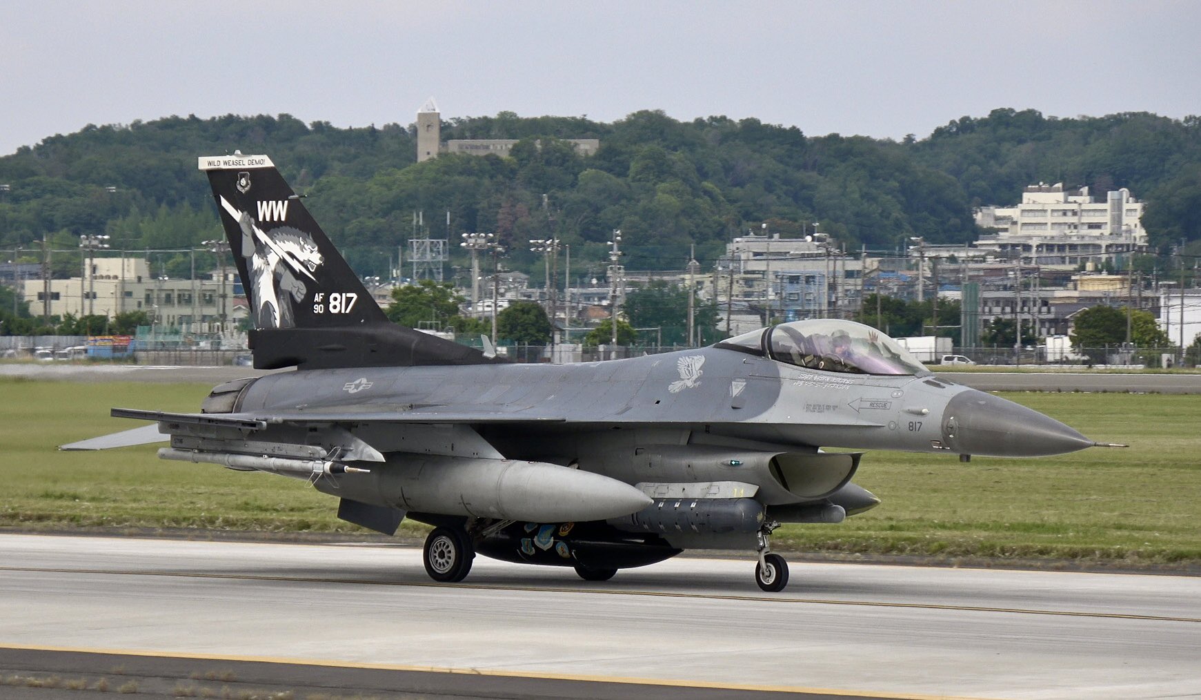 【最安値】 トムフライ on X:  航空機・ヘリコプター