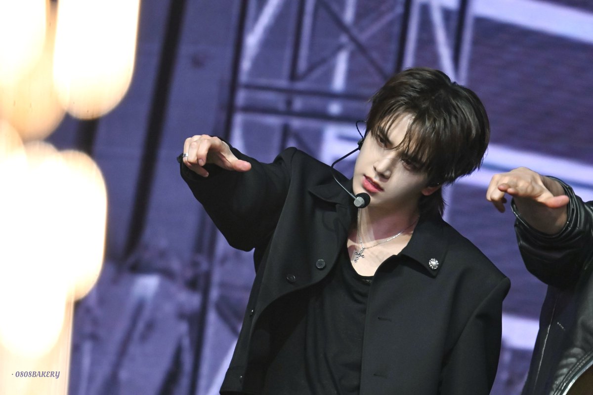 250516 이세계페스티벌

#더보이즈 #THEBOYZ #영훈 #YOUNGHOON