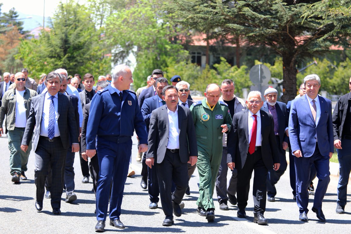Valimiz Sayın Gökmen Çiçek, Kayseri Milletvekili Dursun Ataş, Garnizon Komutanı Hv.Plt. Tuğg. Hasan Volkan Güleryüz, 2. Hv. Bakım Fabrika Müdürü Hv. Tuğg. Volkan Ersun Acar, Büyükşehir Belediye Başkanı Memduh Büyükkılıç, il protokolü ve gazilerimiz ile birlikte, 2. Hava Bakım