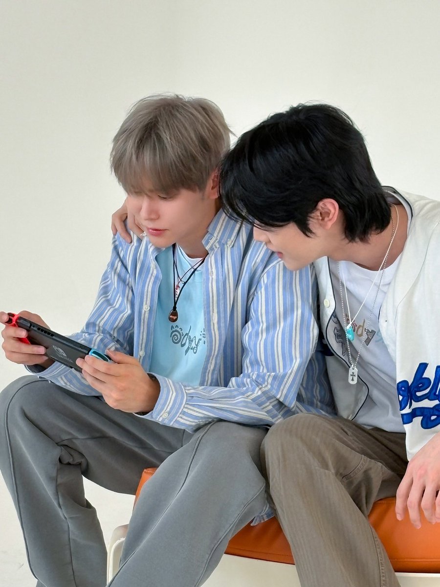 ؘ tweet media