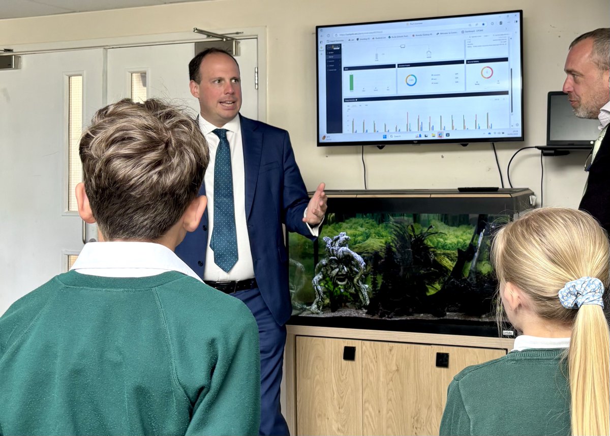 Greg Smith MP tweet media