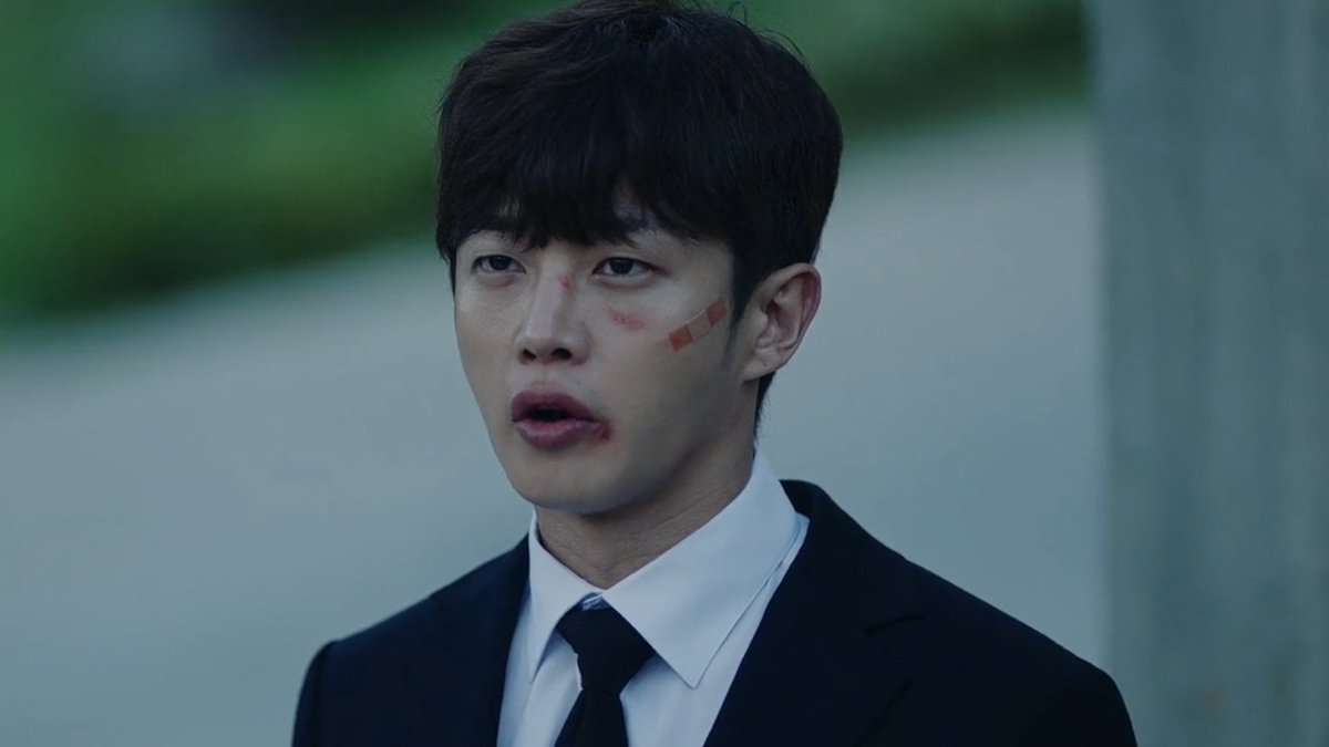 zorohyung's tweet image. #SharkTheStorm ini lanjutan dari film Shark The Beginning, ya ceritanya tentang kelanjutan si cha woosol setelah keluar penjara, isinya berantem doang wkwkwk nambah ada cewenya (gelud juga wwkw)

plotnya standar menurutku, emg isinya mau nunjukin action boxing sampe berdarah2