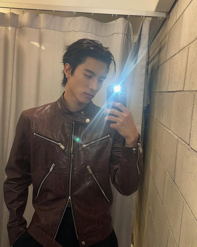 Your lips, My lips, Apocalypse.