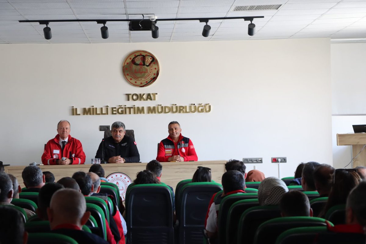 Bakanlığımız MEB AKUB Şube Müdürü Metin TAYARER'in katılımıyla, Tokat ilinde MEB AKUB değerlendirme toplantısı yapıldı.

<a href="/tcmeb/">Millî Eğitim Bakanlığı</a> <a href="/Yusuf__Tekin/">Yusuf Tekin</a> <a href="/meb_dhgm/">T.C. MEB Destek Hizmetleri Genel Müdürlüğü</a>
<a href="/omurfatih/">Ömür Fatih Karakullukçu</a> <a href="/mebisgb/">İşyeri Sağlık ve Güvenlik Birimi Daire Başkanlığı</a>
<a href="/ozkan_meb/">Özkan AVCI</a> <a href="/MetinTayarer/">Metin TAYARER🇹🇷🇹🇷🇹🇷</a>