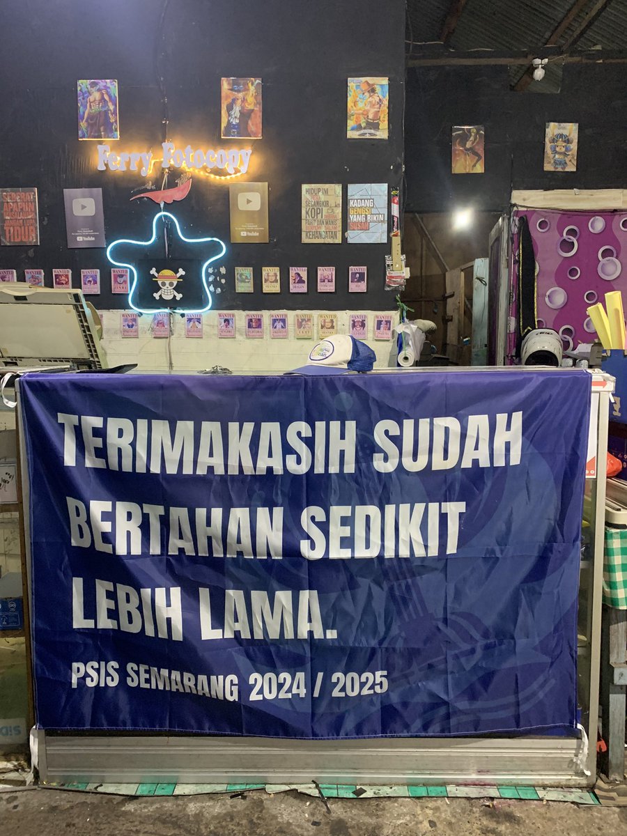 Sudah waktunya tandang terahkir liga satu, terima kasih jajaran pemain dan official <a href="/psisfcofficial/">PSIS</a> kalian sudah bertahan sedikit lebih lama untuk menyelesaikan liga. Pergilah dan carilah klub di musim depan yg lebih baik dari tim saat ini. Aku dan tmn”ku tetap PSIS SELAMANYA.