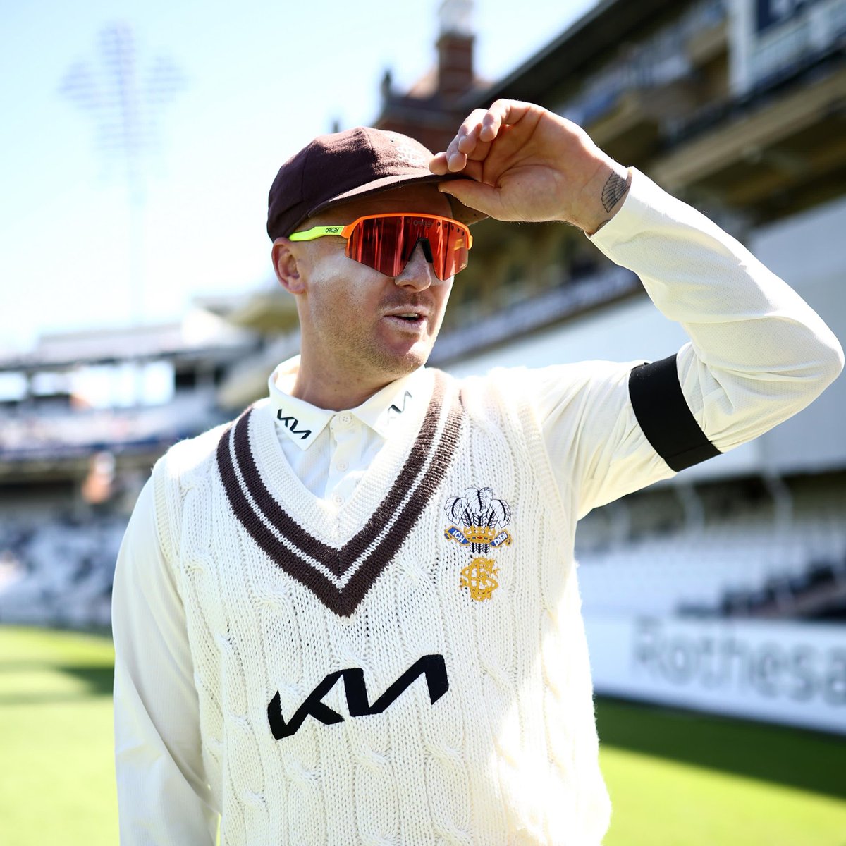 surreycricket's tweet photo. In memory of Josh Lawrence, the Surrey players are wearing black armbands and the flags at the Kia Oval are being flown at half mast.

Josh played in the Surrey age group pathway as well as representing the Club's Second XI. His family have set up a tribute page here: https://t.co/6MxJfyVfGe.

🤎 | #SurreyCricket