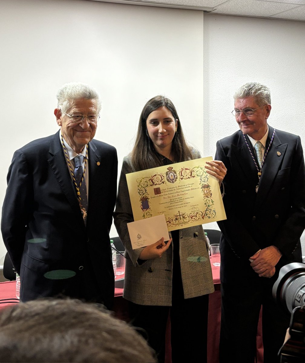 ENHORABUENA desde INEUROPA a Susana Junceda (Grupo GECYEN) por su Premio a la Mejor Tesis Doctoral 2024 en Ciencias Básicas y a Clara Martínez por su Premio a la Mejor Tesis Doctoral 2024 en Otras Especialidades (Psiquiatría).
#INEUROPA #PremiosTesisDoctoral #GECYEN #Psiquiatría