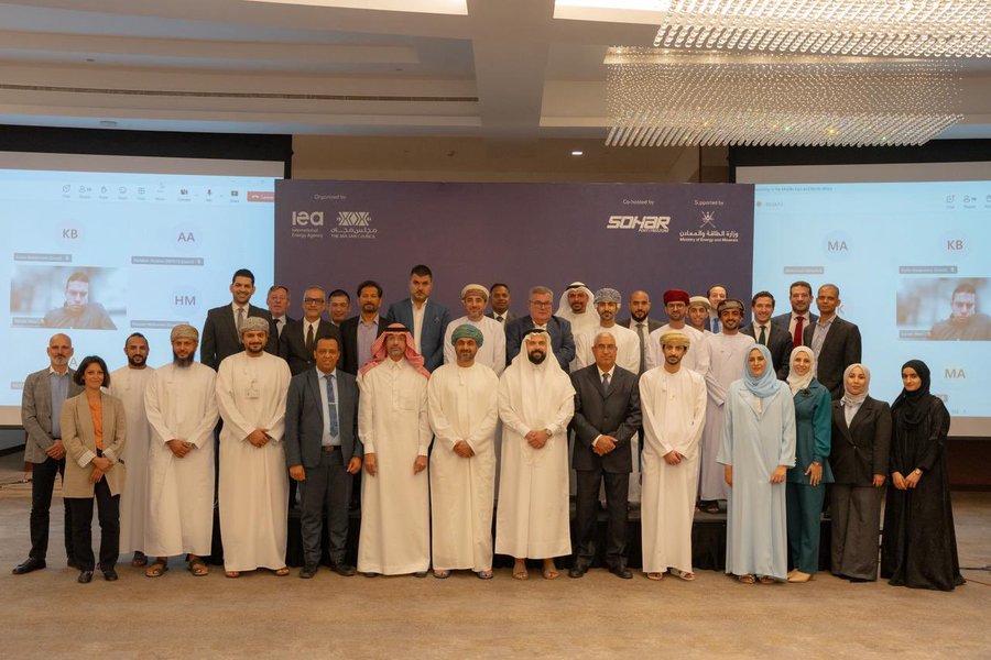 IFI at AUB (@ifi_aub) on Twitter photo 🇴🇲Last week, our Institute was in #Oman as part of the <a href="/IEA/">International Energy Agency</a> regional dialogue workshop on electricity in the #MENA region, in anticipation of an IEA in-depth analysis on the electricity sector. IFI Associate Fellow <a href="/Marc_Ayoub/">Marc N. Ayoub</a> joined over 40 government & industry experts from 🇴🇲Last week, our Institute was in #Oman as part of the <a href="/IEA/">International Energy Agency</a> regional dialogue workshop on electricity in the #MENA region, in anticipation of an IEA in-depth analysis on the electricity sector. IFI Associate Fellow <a href="/Marc_Ayoub/">Marc N. Ayoub</a> joined over 40 government & industry experts from