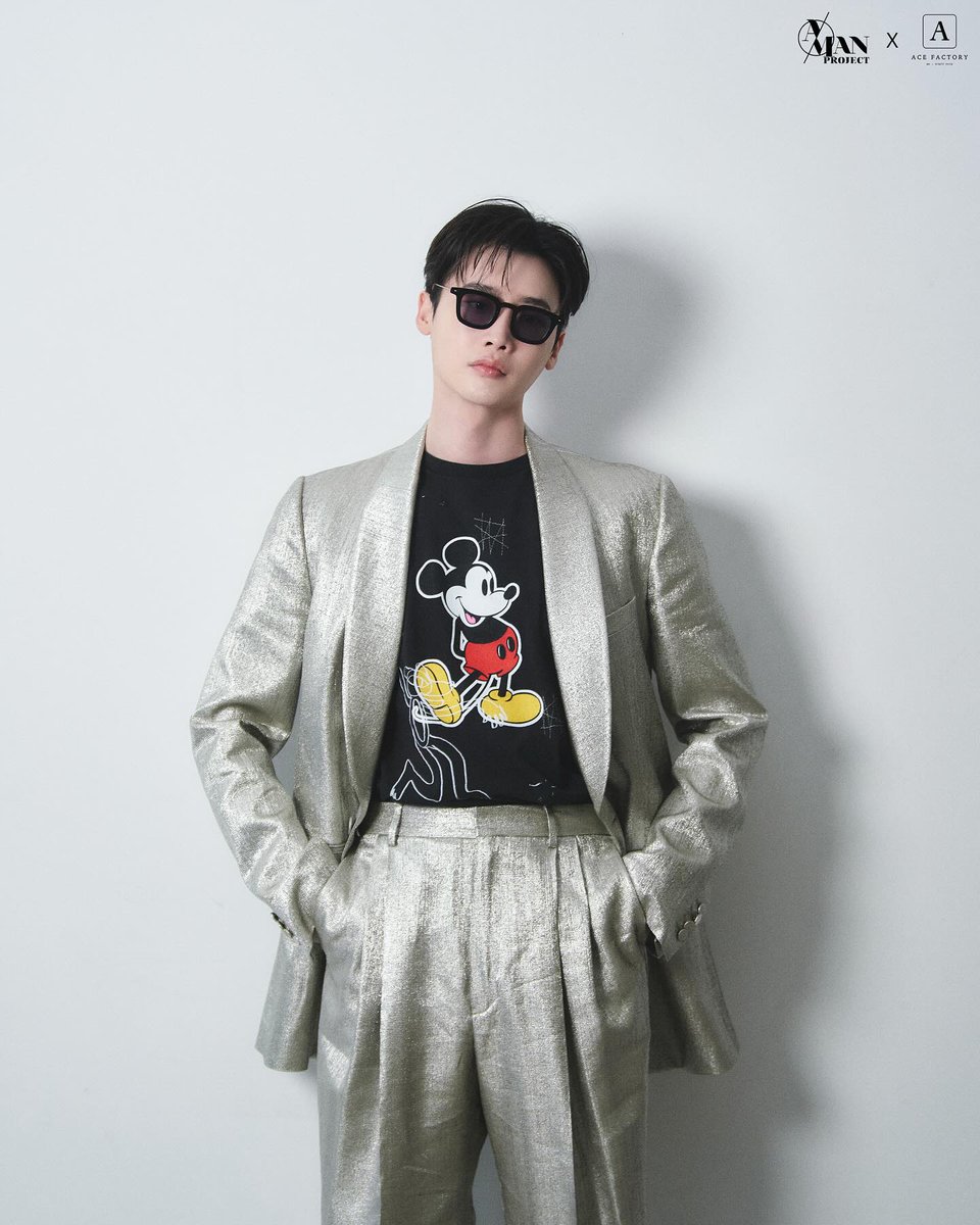 LeeJongSukWorld's tweet photo. [MAGAZINE2] ACTOR LEE JONG SUK
⠀
SINGLES 2025.05
Magazine B-Cuts Release
⠀
#이종석 #Leejongsuk
#에이스팩토리 #acefactory
#에이맨프로젝트 #AMANPROJECT
#화보 #Magazine #Bcut https://t.co/4tluRa7rjg