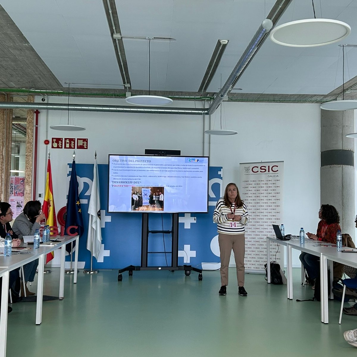 IEO Vigo (@ieovigo) on Twitter photo 🌊💙Esta semana presentamos el proyecto 'CIMAR: Ciencia marina con los cinco sentidos' en el II Encuentro de Cultura Científica de <a href="/UCCGalicia/">UCC.CSIC.Galicia</a>
<a href="/ToyaBesada/">Toya Besada</a> contó como #CIMAR, un proyecto de <a href="/IEOoceanografia/">Instituto Español de Oceanografía</a> con <a href="/FECYT_Ciencia/">FECYT</a>, acerca nuestro trabajo a colectivos con discapacidad 🌊💙Esta semana presentamos el proyecto 'CIMAR: Ciencia marina con los cinco sentidos' en el II Encuentro de Cultura Científica de <a href="/UCCGalicia/">UCC.CSIC.Galicia</a>
<a href="/ToyaBesada/">Toya Besada</a> contó como #CIMAR, un proyecto de <a href="/IEOoceanografia/">Instituto Español de Oceanografía</a> con <a href="/FECYT_Ciencia/">FECYT</a>, acerca nuestro trabajo a colectivos con discapacidad