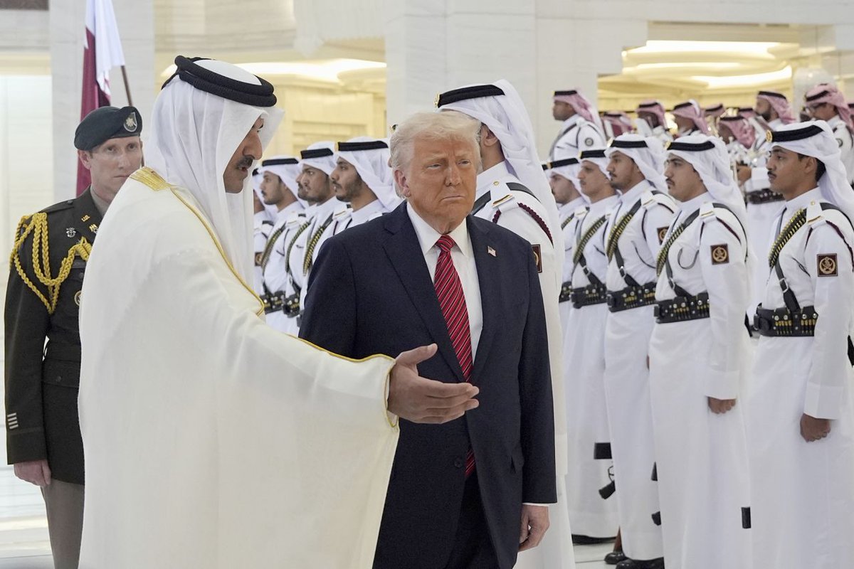 drmeenalviz's tweet image. Donald Trump in 2017: "Qatar needs to stop funding terrorism."
Donald Trump in 2025: "Qatar needs to start funding my private jet."