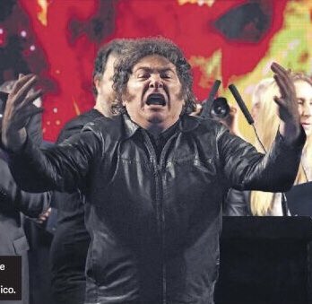 riellodecba's tweet photo. ⚠️Decile BASTA!

❌A la violencia
❌A la corrupción
❌A la mentira
❌A la incapacidad
❌A la entrega
❌A un ajuste innecesario 
❌A la crueldad 

Tu voto es la herramienta 

#EsConSantoro https://t.co/bnDUvVcVDx