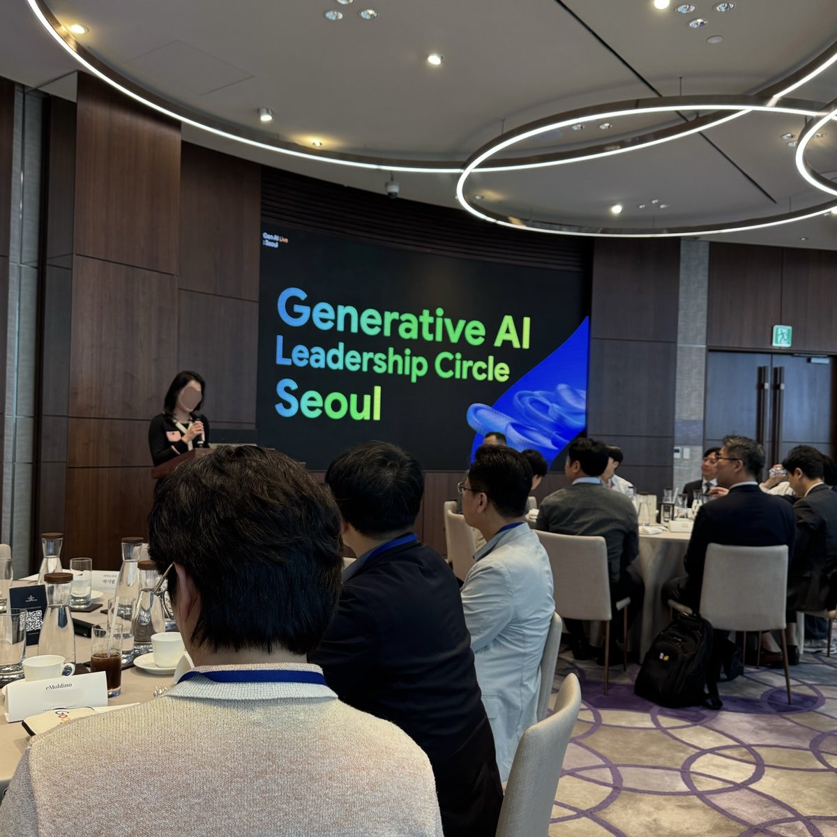 dollysooo's tweet image. Fresh from the @Google Gen AI Leadership Circle in Seoul. Agentic AI is transforming industries with automation and human-AI synergy. Scalable infrastructure and blockchain for secure, decentralized AI are key.
2025 is about AI and blockchain redefining world. Let’s build.