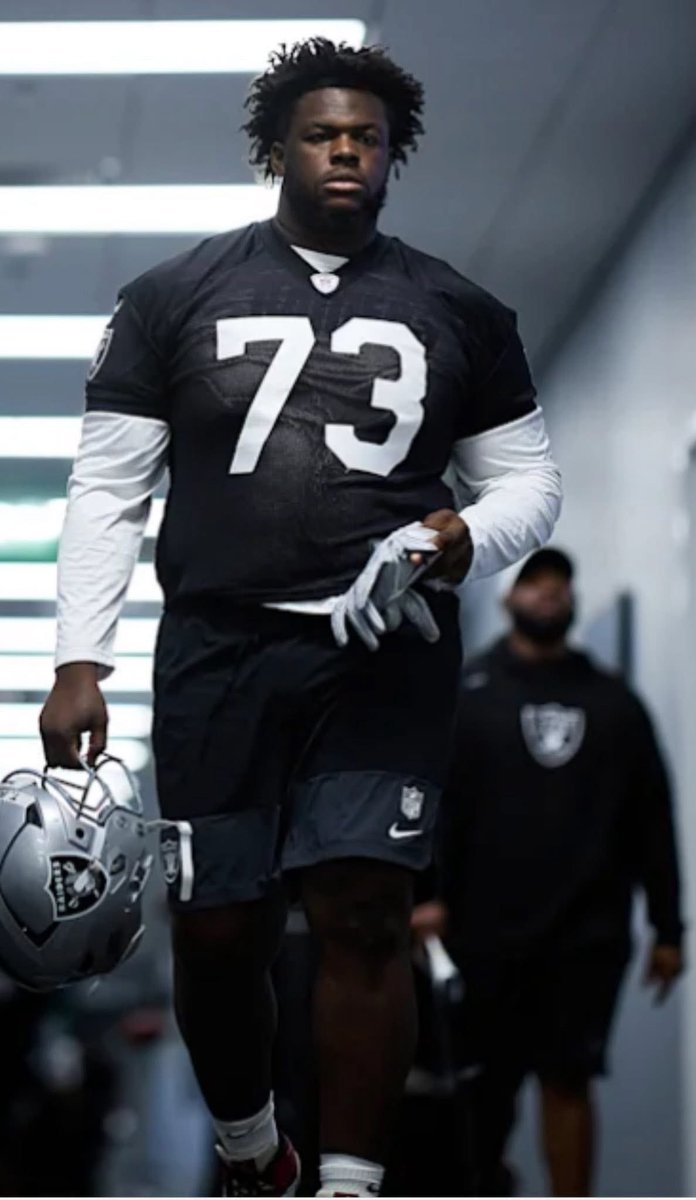 We like the looks of that!! Go get it <a href="/arbj14_/">Tank Booker</a> !! 🟦🟩🦾