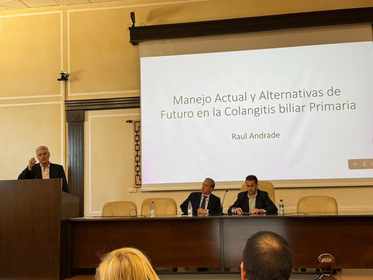 Estamos celebrando las #24jornadasavanceshepatologia, organizadas por la <a href="/InfoUMA/">Universidad de Málaga</a> con el aval de la #SAPD. Un encuentro de alto nivel científico que reúne a expertos para debatir los últimos avances en la especialidad. ¡La Hepatología andaluza, en forma! 🔬📚
 <a href="/_ibima/">IBIMA Plataforma BIONAND</a> <a href="/HUVV_SAS/">Hospital Clínico Virgen de la Victoria</a>