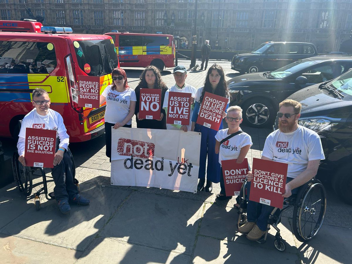 We are outside Parliament, alongside <a href="/Dis_PPL_Protest/">DPAC</a>, <a href="/TheNotDeadYetUK/">Not Dead Yet UK</a> and other campaigners calling for MPs to vote against the Assisted Dying Bill. 

If they don't want to hear Disabled voices in the committee, we'll make sure they hear us from out here!